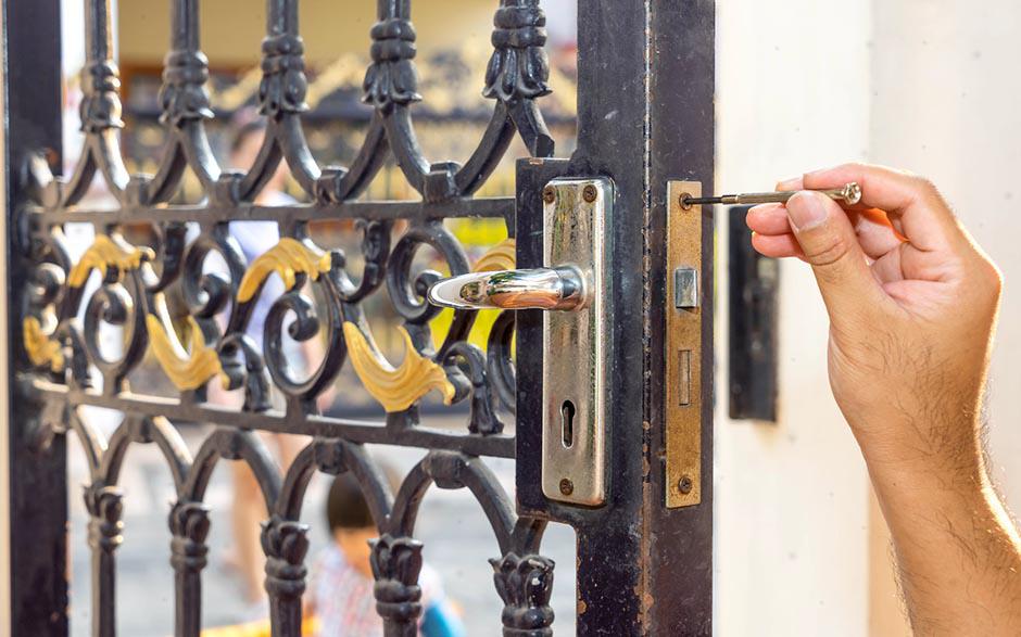 serrures porte Montreuil